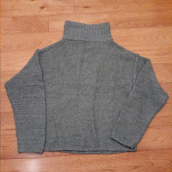 Universal Thread Half Zip Sweater - Picture 3 of 7